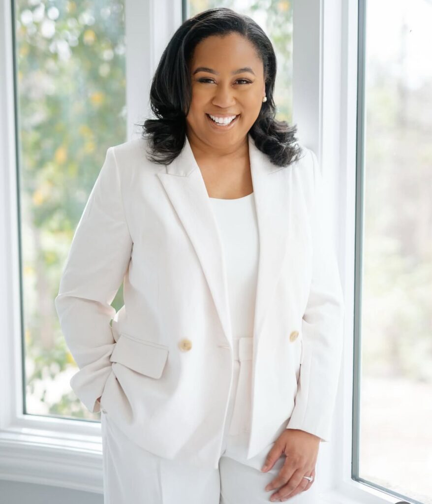 well-cut blazer or jacket. Nicely styled, elegant outfits.