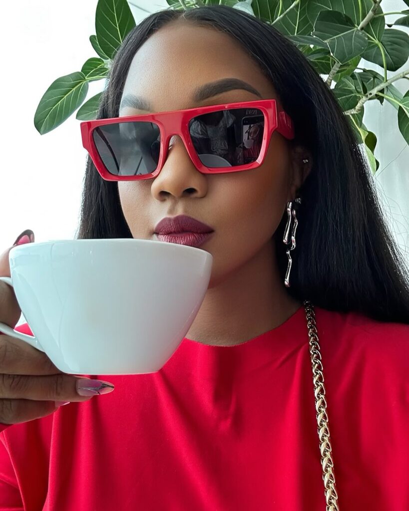 elegant outfits tips from Sarah Jakes Roberts