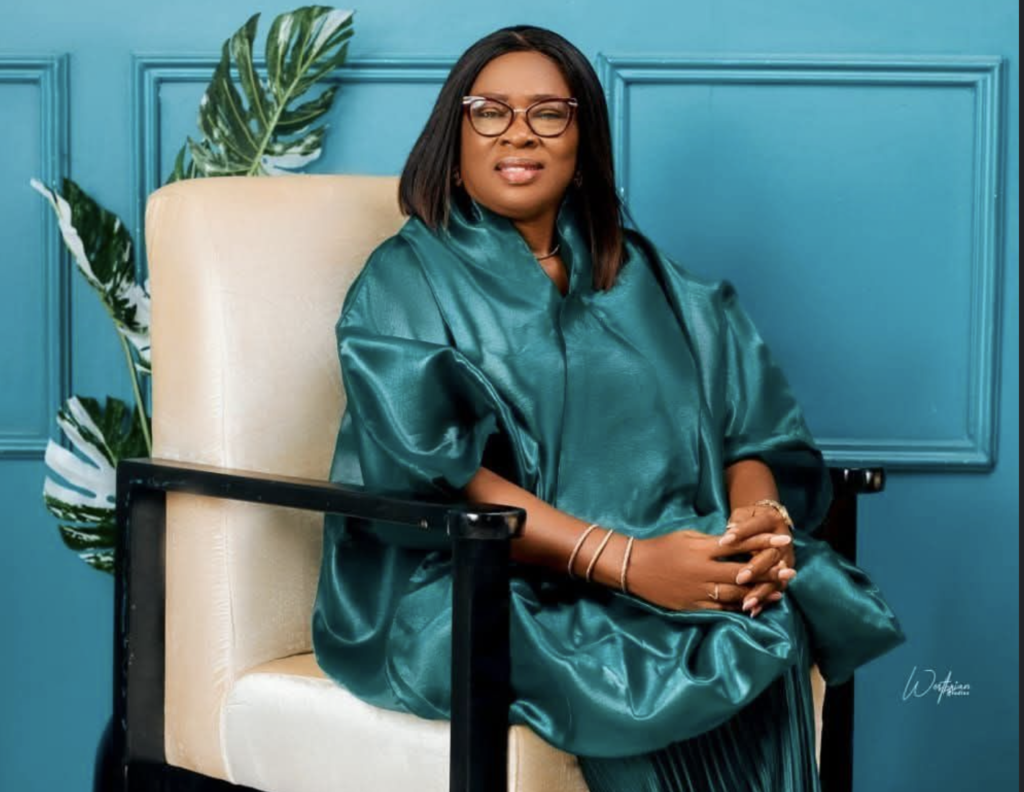 Mama Cathy seated in a chair during a conversation on relationships